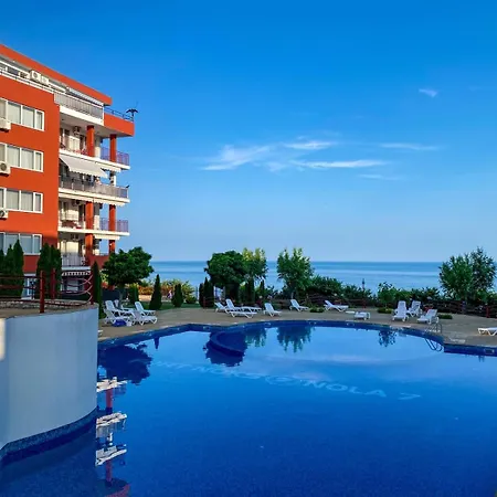 Panorama Beach, фамилно студио Deluxe Apartment