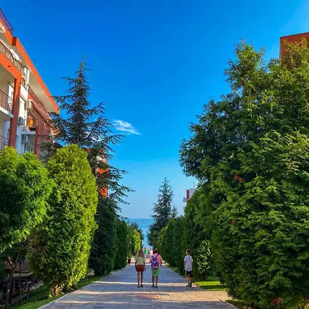 Apartment Panorama Beach, фамилно студио Deluxe *